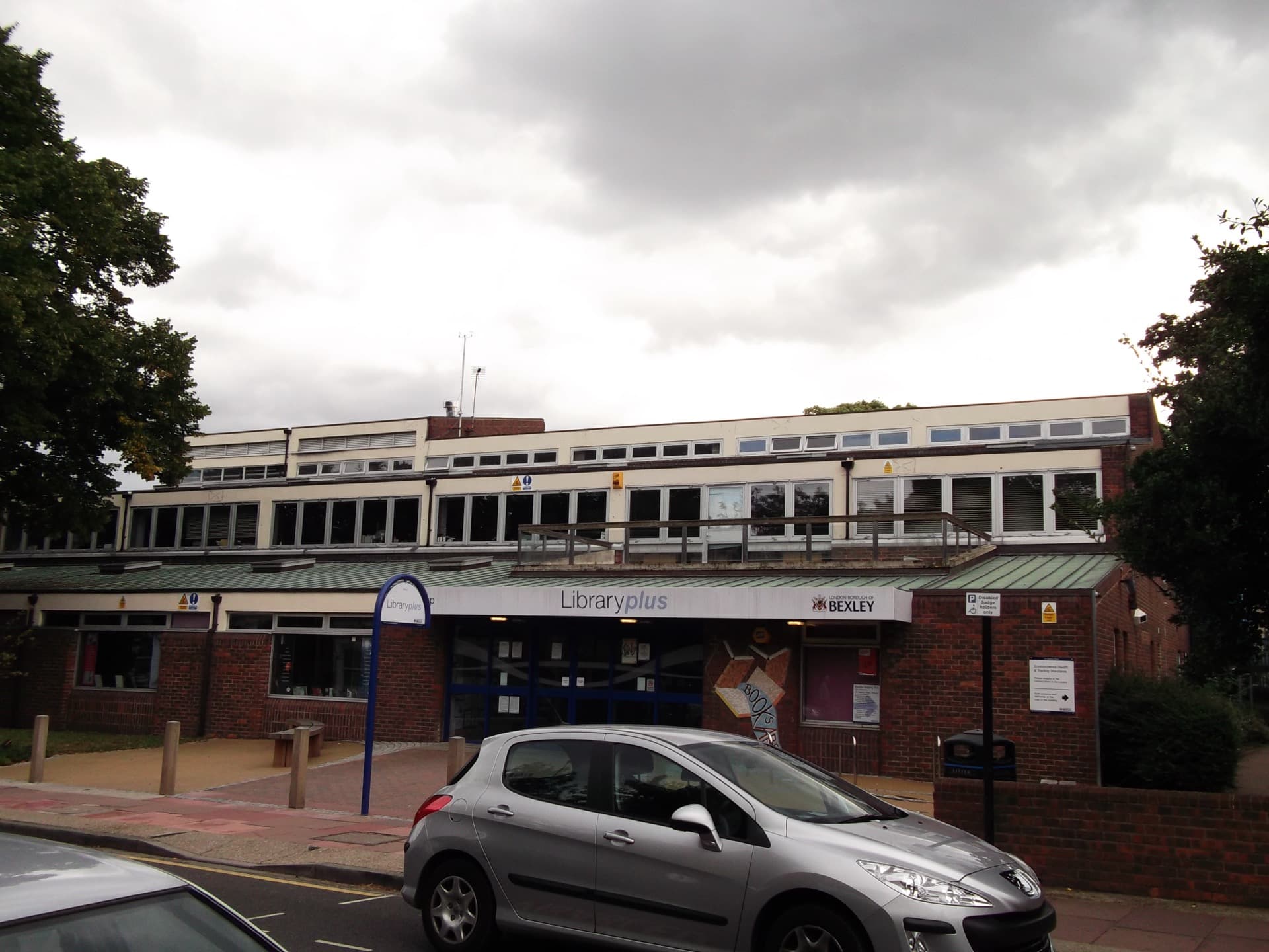 Sidcup Library building